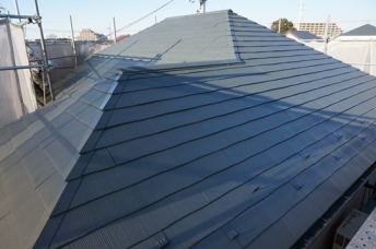 調布市のハチジン塗装工事例「屋根塗装後」